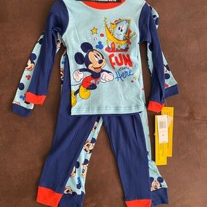 Brand NEW Micky Mouse pajamas set (never worn) tags still on!